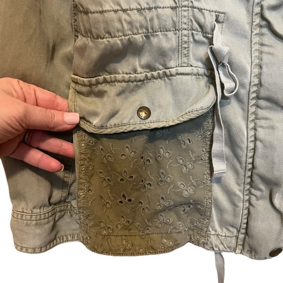 Max Jeans Women’s Snap Front Lace Detail Lightweight Jacket Olive Green Size M - Picture 7 of 11